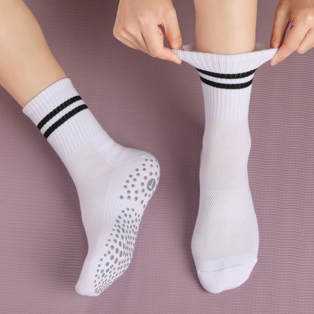 Crew Solid Grip Socks(4 pairs)